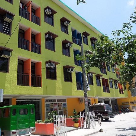 Big M Condotel ลาสปิญยาส ภายนอก รูปภาพ
